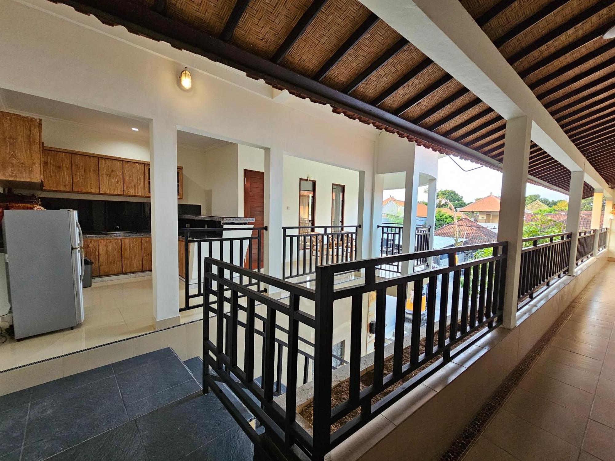 Tegalsari Guest House Canggu Экстерьер фото